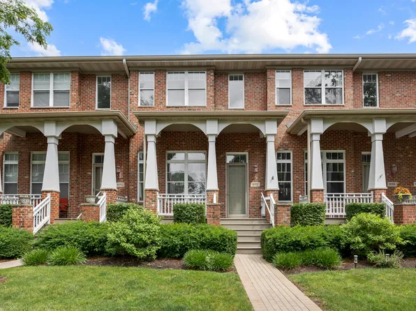 6112 Ironwood Ln, Lisle, IL 60532