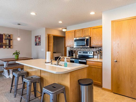 4th image of 4804 NE Milligan Ln