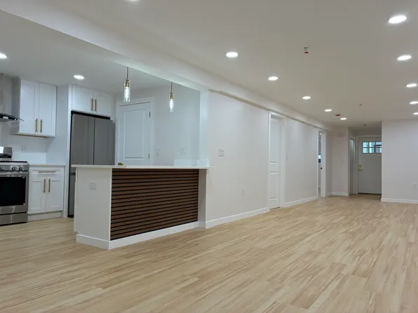 716 11th Street image 15 of 37