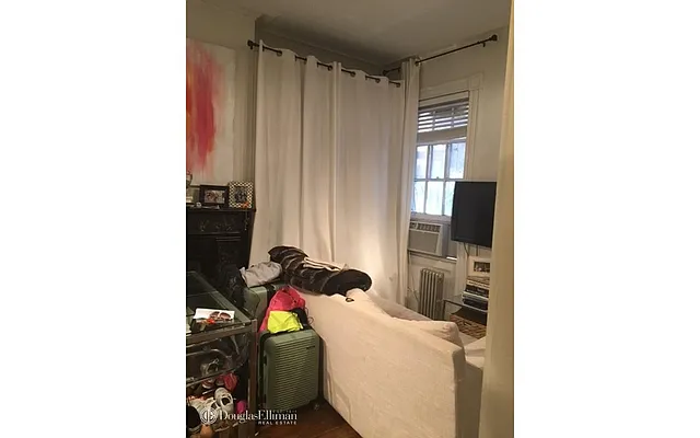 Rented by Douglas Elliman | media 24