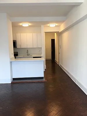 Rented by Solil Management | media 2