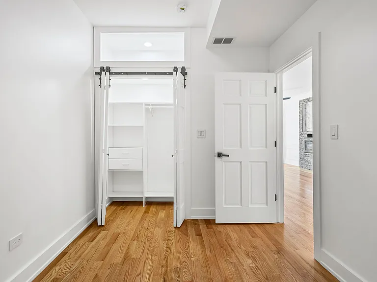 3934 N Sawyer Ave #1 — Photo 7