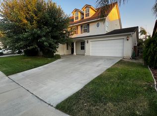 7090 Cottage Grove Dr, Corona, CA 92880