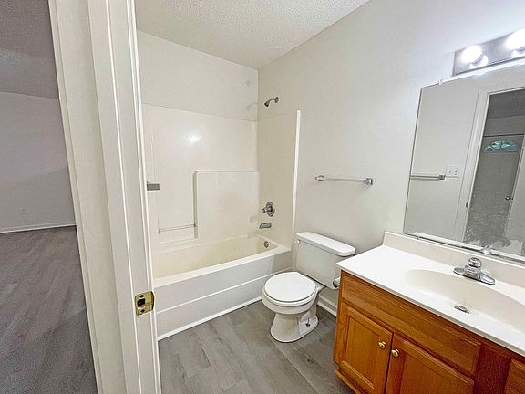 5th image of 5194 Leigh Ln #5194