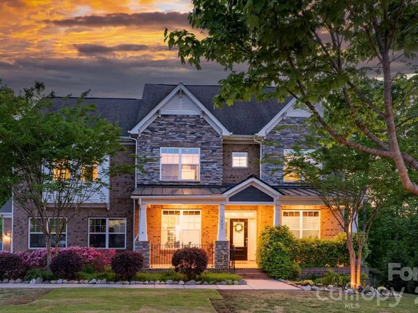 1409 Lightwood Rd, Waxhaw, NC 28173
