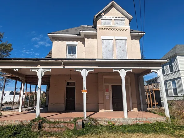 110 E Coffee St, Talladega, AL 35160