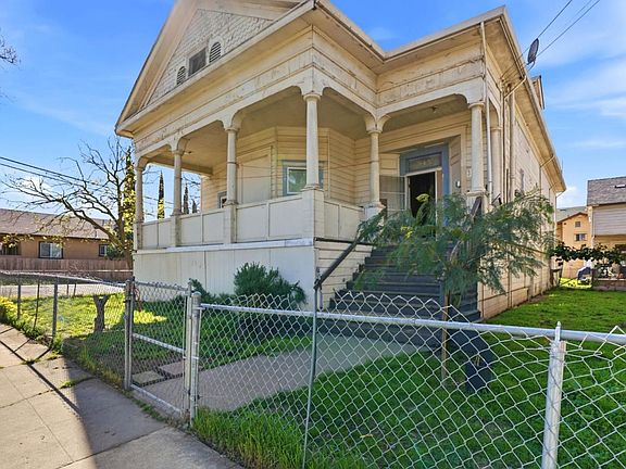 2nd image of 345 S Pilgrim St