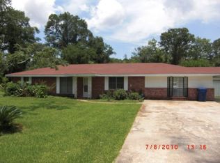 2025 Riverside Dr, Bogalusa, LA 70427