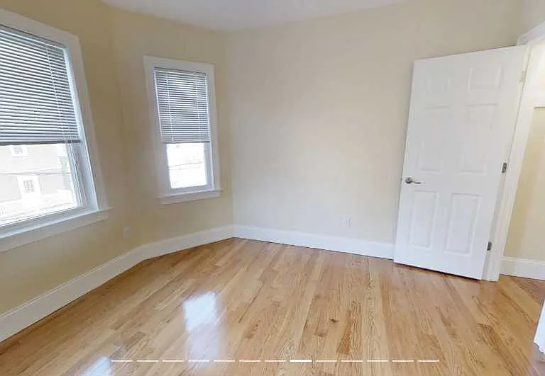 Cambridgepark Dr — Photo 6