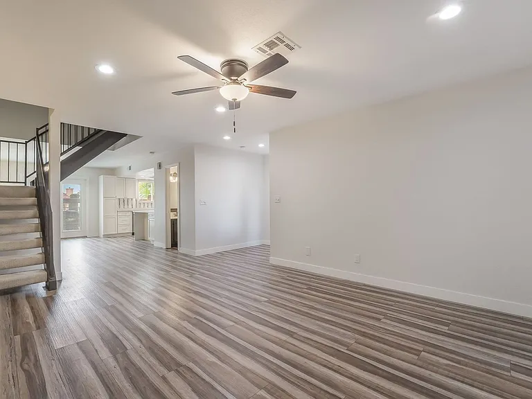 3949 S Torrey Pines Dr — Photo 35