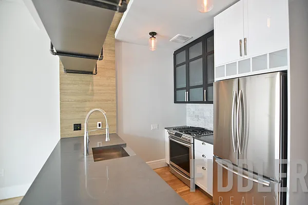 Rented by Fiddler Realty | media 70