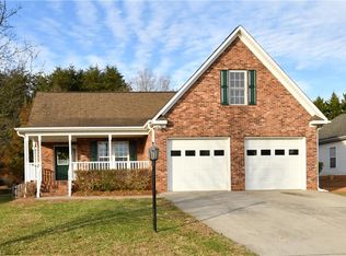 1841 Cahill Dr, Winston Salem, NC 27127