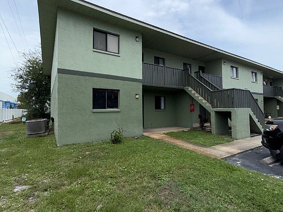 2nd image of 1554 University Ln APT 301