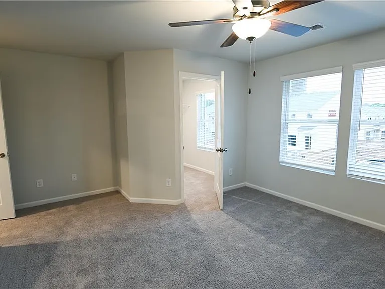 115 Village Green Dr #166 — Photo 18