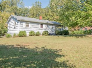 2335 Meredith Rd, Pfafftown, NC 27040