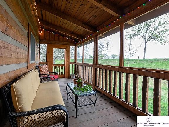 COVERED FRONT PORCH for family gatherings!