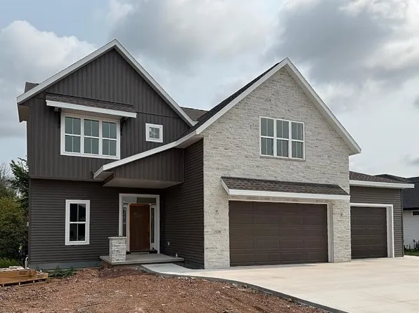2528 N Stellita Cir, De Pere, WI 54115
