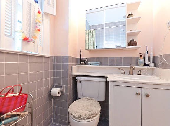 3rd image of 1400 S Edgewood St APT 536