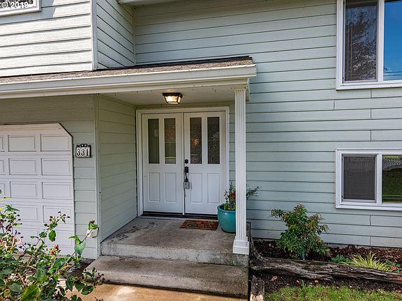 4th image of 331 Fir Ave
