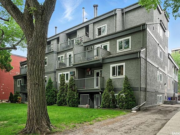 2nd image of 431 4th Ave N #404