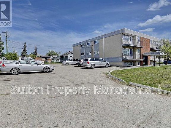 4th image of 10204 106th Ave Unit 101
