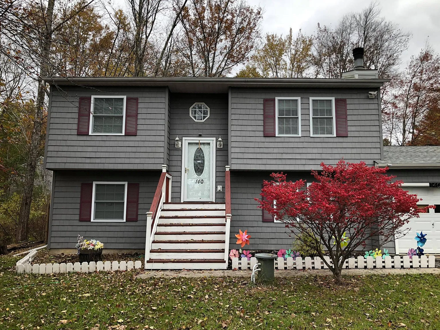 140 Edward Smith Blvd photo 1