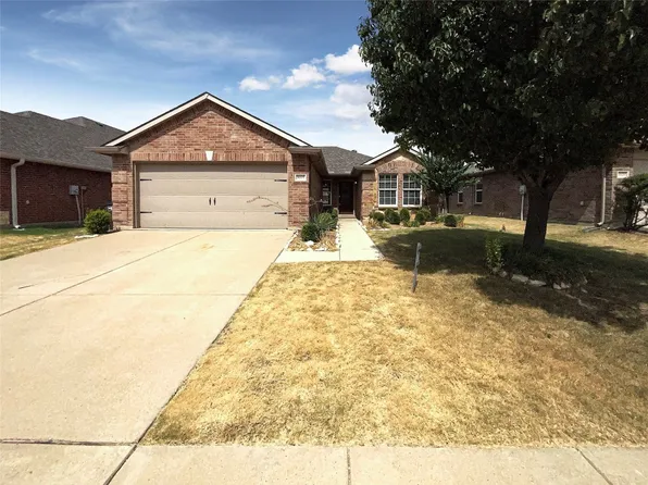 9005 Navigation Dr, Fort Worth, TX 76179