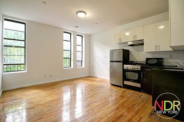 Rented by Next Door Realty NYC | media 11