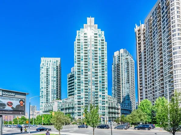 3939 Duke Of York Blvd, Mississauga, ON