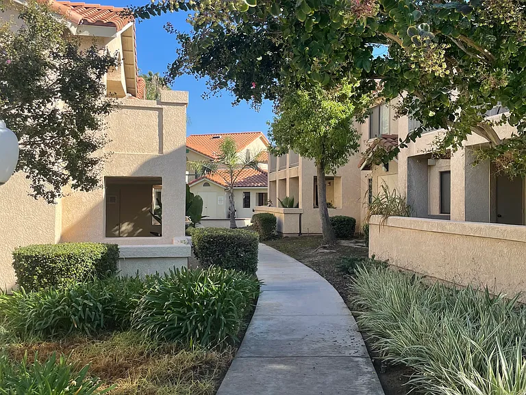 Arroyo Vista Apartments — Photo 1
