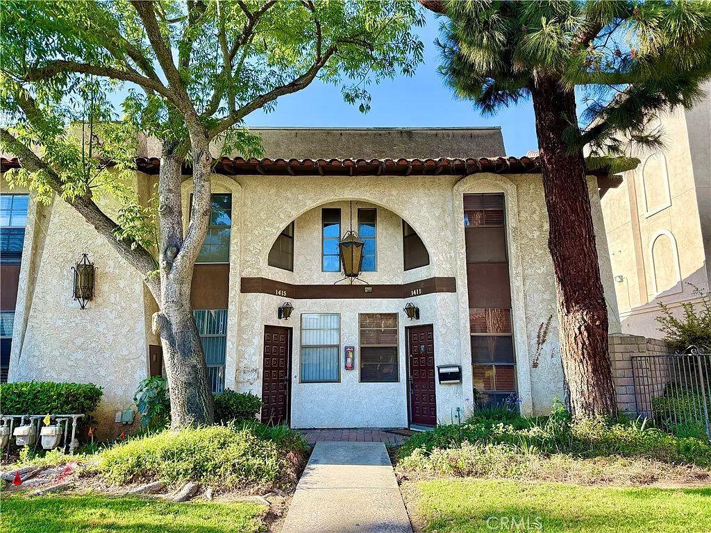 3 bed, 1152 sqft, $1,100 — Photo 1