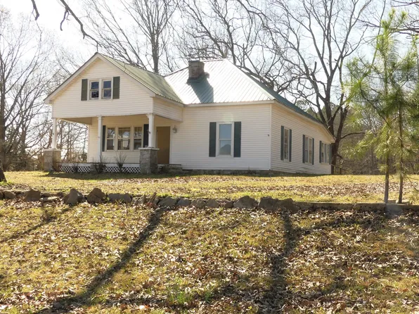 553 Bible Hill Rd, Parsons, TN 38363