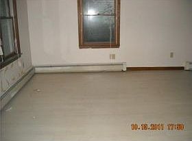 3rd image of 22 Antrim Ave