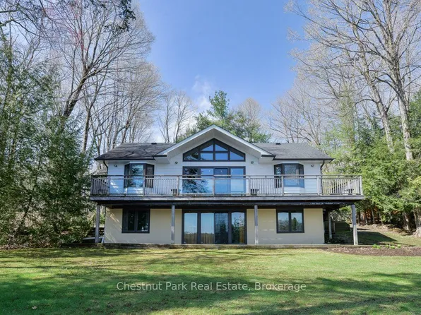 1124 Sunset Bay Rd, Muskoka Lakes, ON P0B 1J0