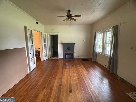 5th image of 46 E Calhoun St