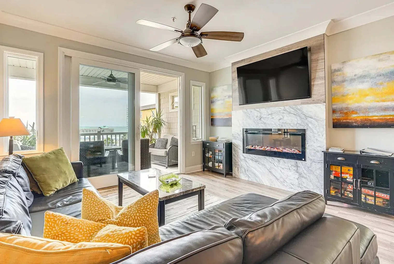 4 bed, 3.0 bath, 1399 sqft, $5,440 — Photo 1
