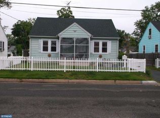14 W Almond St, Vineland, NJ