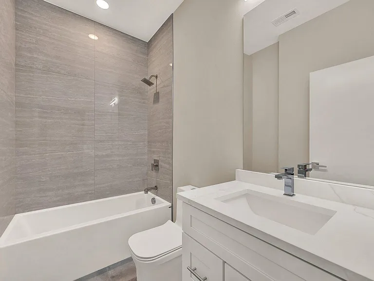 4611 S Saint Lawrence Ave #2 — Photo 12