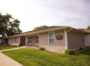 901 Jasper St #484, Manchester, IA 52057