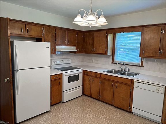 5th image of 1603 Wood Ave