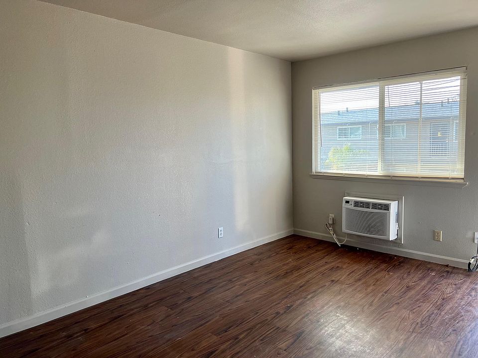 4431 E Hedges Ave APT F, Fresno, CA 93703 | Zillow