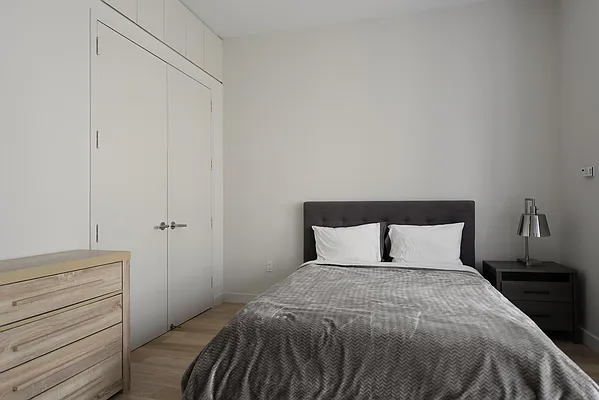 Rented by 212 Consulting Corp | media 47