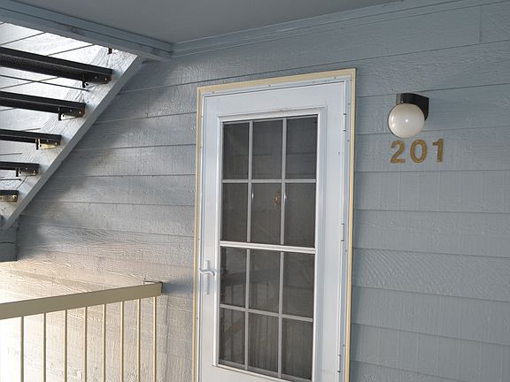 3rd image of 8853 Colorado Blvd APT 201