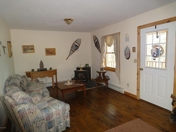 5th image of 53 Beech Hill Ln