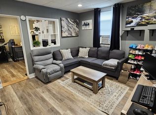 121 Powell St APT 1, Lowell, MA 01851