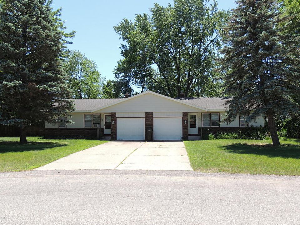 2nd image of 946/948 Twin Home St