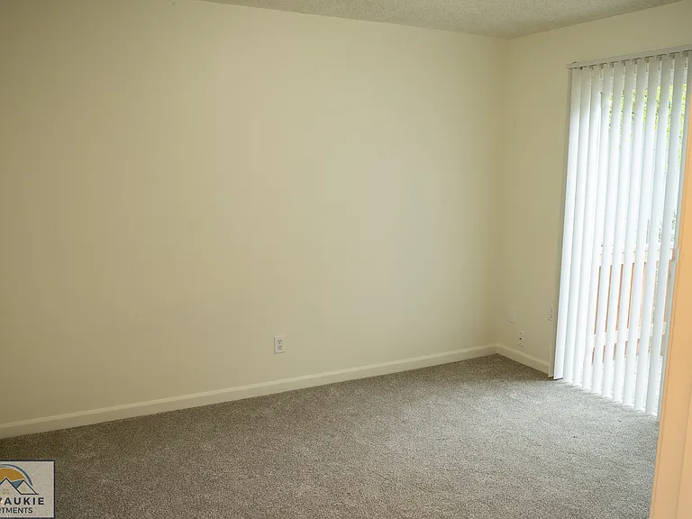 4545 SE Ina Ave #4 — Photo 7