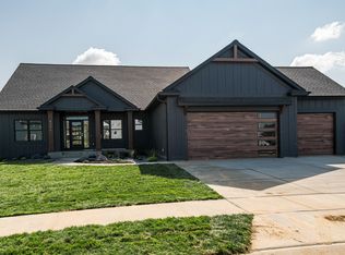 6296 Summit Pine Rd NW, Rochester, MN 55901