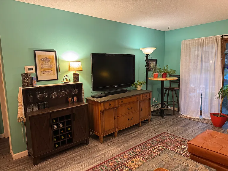2809 E Minnehaha Pkwy #107 — Photo 4