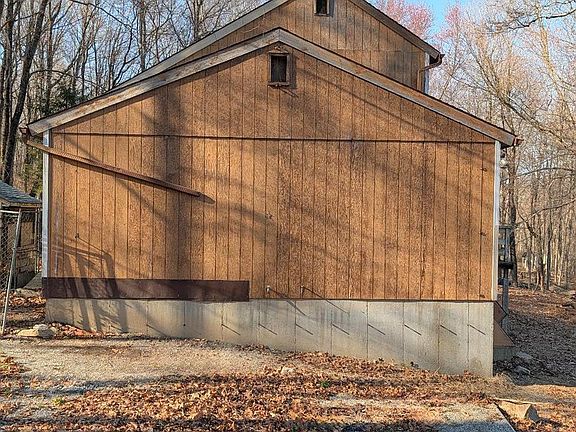 5th image of 24 Chestnut Hill Road